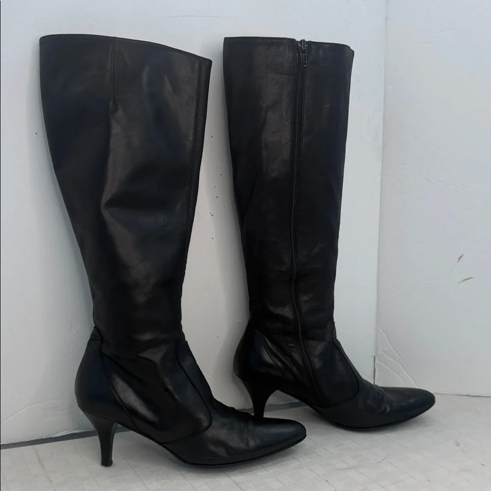 New Stevie knee-high boots in leather
